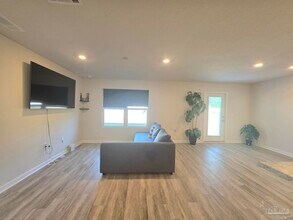 4326 Winged Elm Ct in Pace, FL - Building Photo - Building Photo