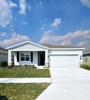 652 Daring Dr in Davenport, FL - Building Photo