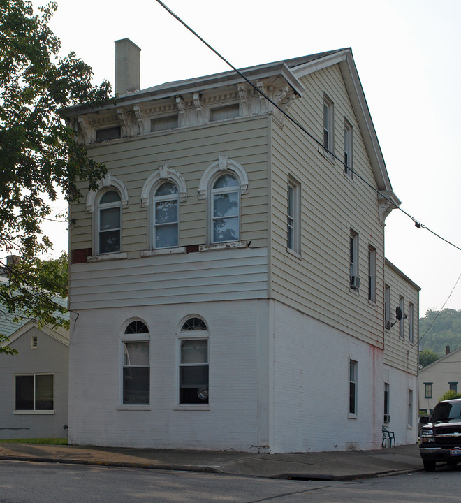 131 Ash St in Ludlow, KY - Building Photo