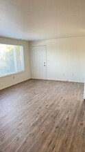 2932-2934 Stacie Wy in Medford, OR - Foto de edificio - Building Photo