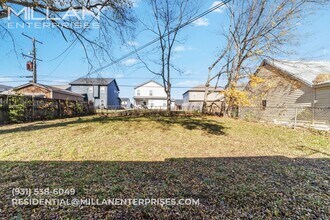 209 Burch Rd in Clarksville, TN - Building Photo - Building Photo