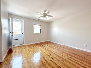 1925 S Bancroft St, Unit 2nd floor in Philadelphia, PA - Building Photo - Building Photo