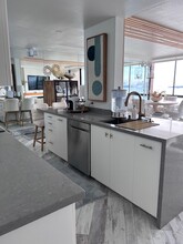 1750 E Ocean Blvd, Unit 610 in Long Beach, CA - Foto de edificio - Building Photo