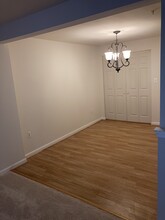 4811 Waltonshire Cir in Olney, MD - Foto de edificio - Building Photo