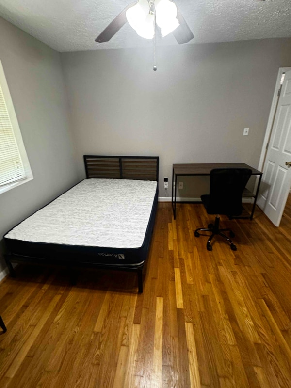 property at 1962 Maple Dr