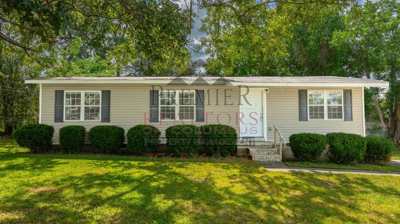 102 Cumberland Pl in Phenix City, AL - Building Photo