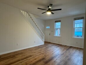 16 Sycamore St in Etna, PA - Building Photo - Building Photo