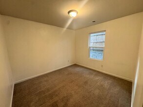 201 N Sanford Ave in Lagrange, GA - Building Photo - Building Photo