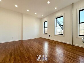 471 7th Ave in Brooklyn, NY - Building Photo - Building Photo