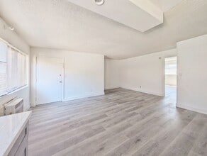 8061 8th St in Buena Park, CA - Building Photo - Building Photo