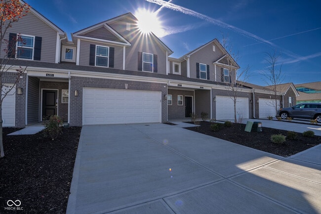 6275 Wasco Dr in Whitestown, IN - Building Photo - Building Photo