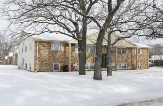 Wesley's Apartment in Anoka, MN - Building Photo - Building Photo