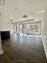2525 Bathurst St in Toronto, ON - Building Photo - Building Photo