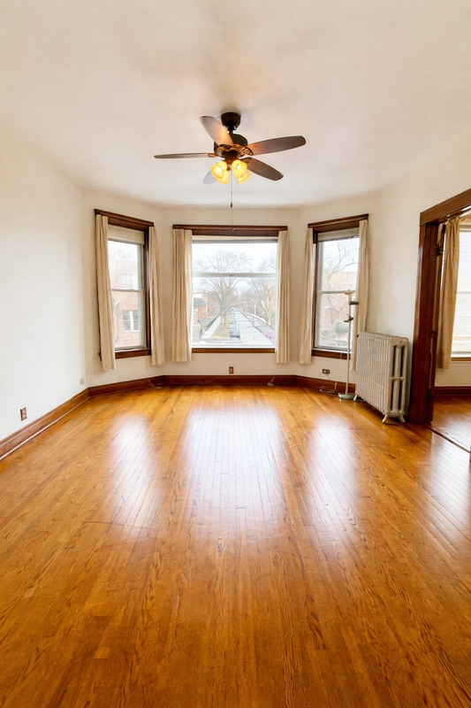 2729 W Hirsch St in Chicago, IL - Foto de edificio - Building Photo