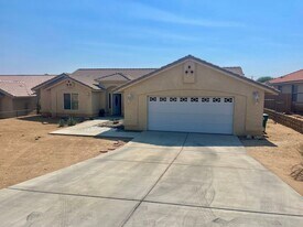 8075 Church St in Yucca Valley, CA - Building Photo