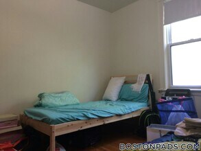 1638 Commonwealth Ave, Unit 12 in Boston, MA - Building Photo - Building Photo