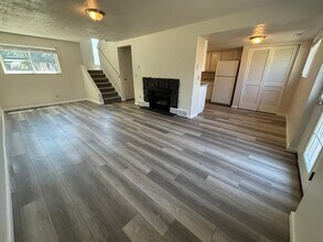1815 E Vine St in Murray, UT - Building Photo - Building Photo