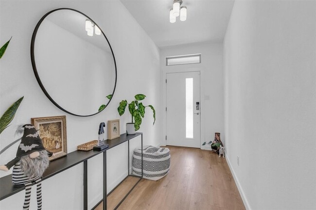 2428 Mankato Dr in Fort Worth, TX - Foto de edificio - Building Photo