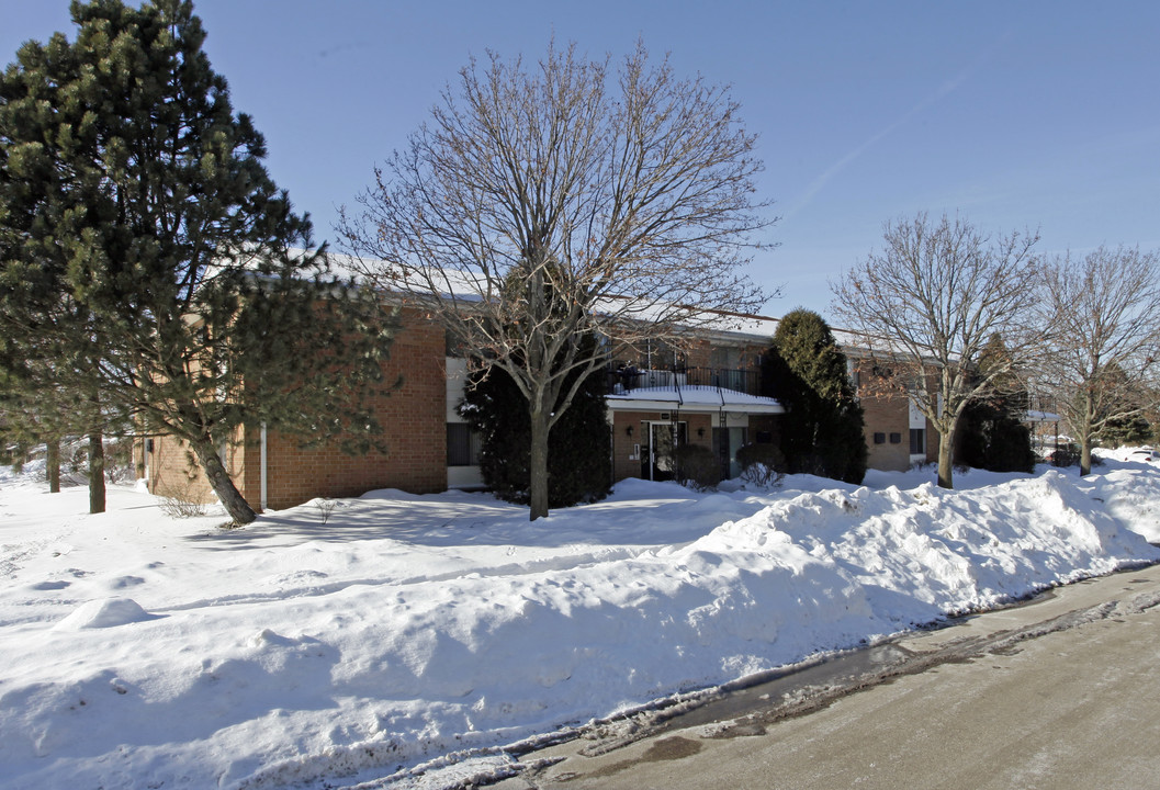 1610-1620 15th Ave in Kenosha, WI - Foto de edificio