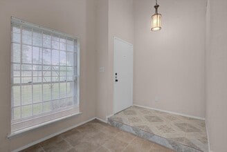 5867 Village Forest Ct in Houston, TX - Building Photo - Building Photo