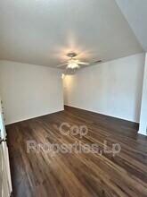 15416 Kamary Ln in San Antonio, TX - Building Photo - Building Photo