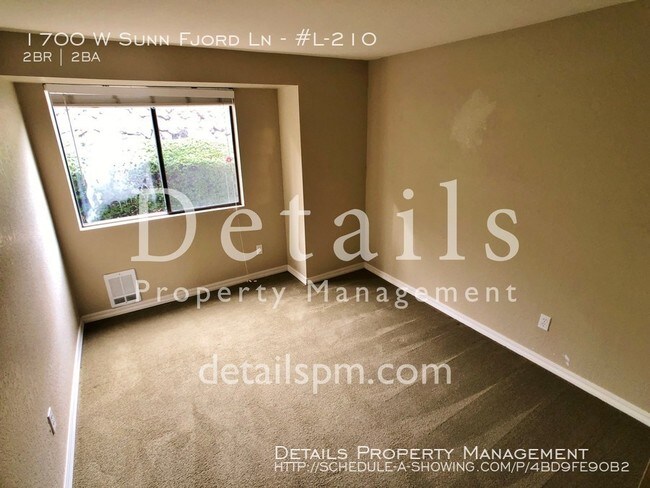 1700 W Sunn Fjord Ln-Unit -#L-210 in Bremerton, WA - Building Photo - Building Photo