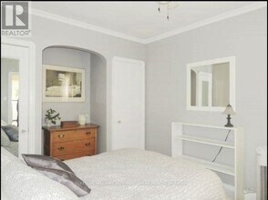 2017 Avenue Rd in Toronto, ON - Building Photo - Building Photo