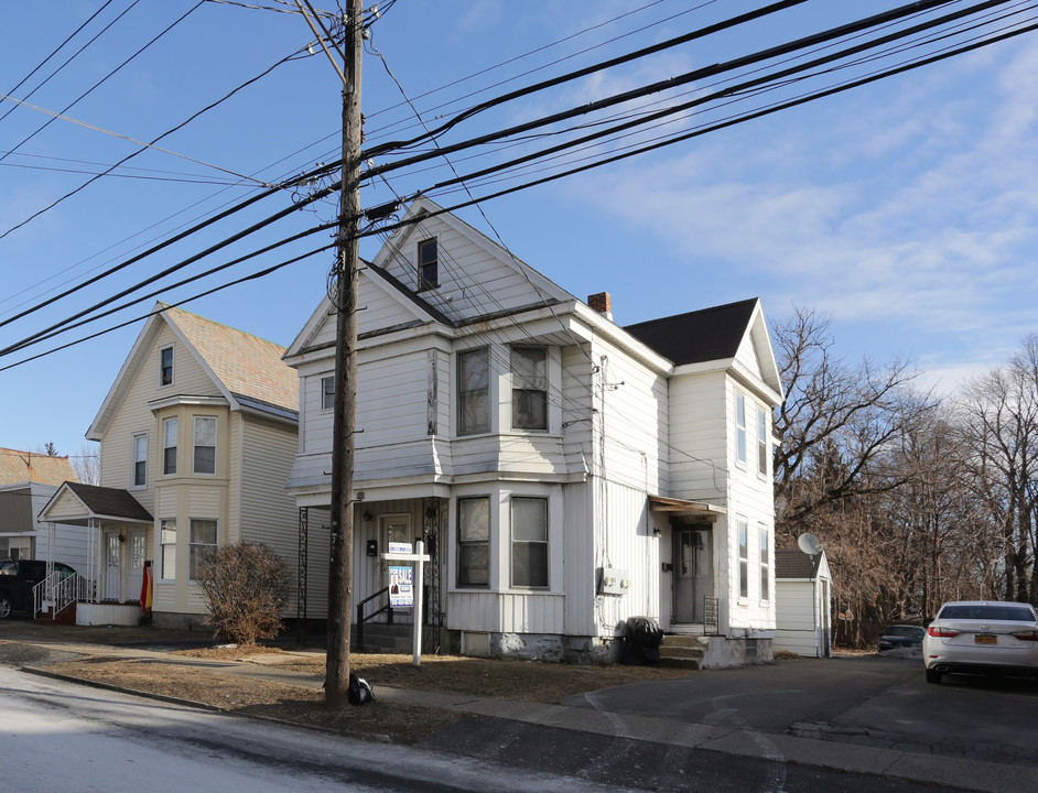 1043 Helderberg Ave in Schenectady, NY - Building Photo