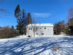 18 Highland Ave in Warwick, NY - Building Photo - Building Photo