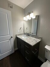 View 21 Apartments in Phoenix, AZ - Building Photo - Building Photo