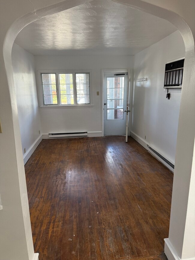 126 Elizabeth St in Pittston, PA - Building Photo - Building Photo