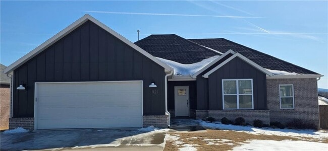 property at 921 Round Top St