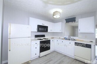 2204 Springhill Ave in Raleigh, NC - Building Photo - Building Photo