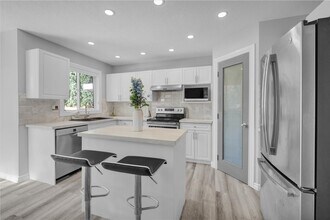 841 Ryan Pl NW in Edmonton, AB - Building Photo - Building Photo