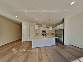 10446 Executive Lake Dr in Stafford, TX - Building Photo - Building Photo