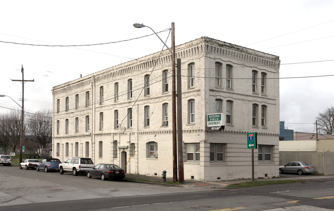 Boeing Field Apartments in Seattle, WA - Building Photo