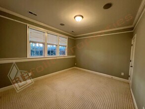548 Old Mill Village Dr in Apex, NC - Building Photo - Building Photo