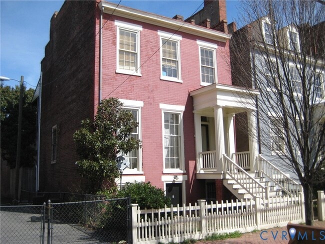 property at 12 W Clay St