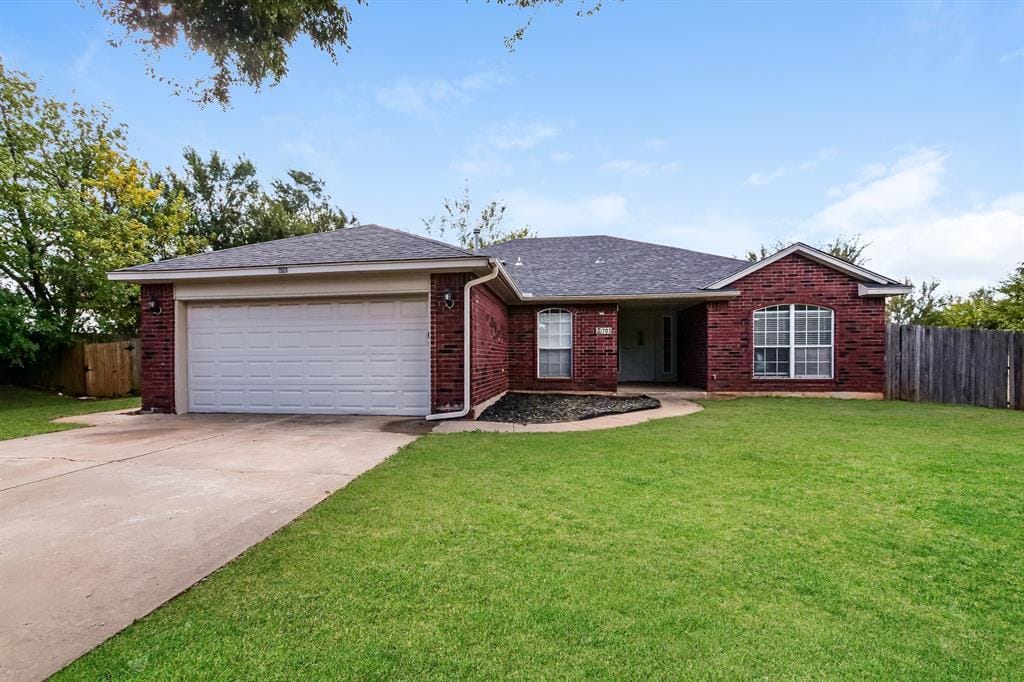 703 Badger St NE in Piedmont, OK - Building Photo