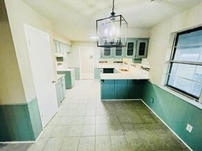 4320 Suntane Cir in Del City, OK - Building Photo - Building Photo
