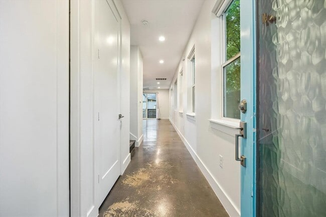 1224 Eleanor St in Austin, TX - Building Photo - Building Photo