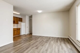 Gleneagles Apartments in Camrose, AB - Building Photo - Building Photo