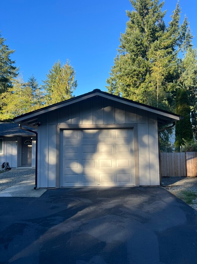 14304 49th Ave Ct NW in Gig Harbor, WA - Building Photo - Building Photo