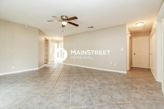 1718 Tall Pines Dr in Largo, FL - Building Photo - Building Photo