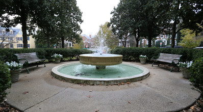 Woodley Park Towers in Washington, DC - Building Photo - Building Photo