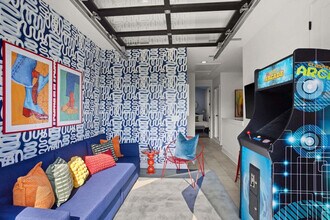 1708 8th Ave S in Nashville, TN - Building Photo - Building Photo