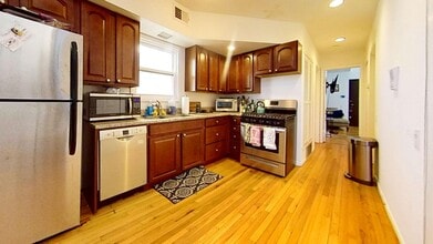 2947 N Racine Ave in Chicago, IL - Building Photo - Building Photo