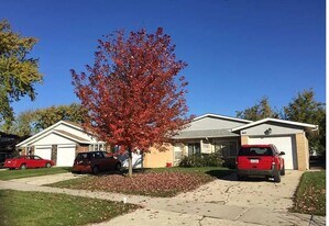 540 Charles St, Unit 540 in Lockport, IL - Building Photo