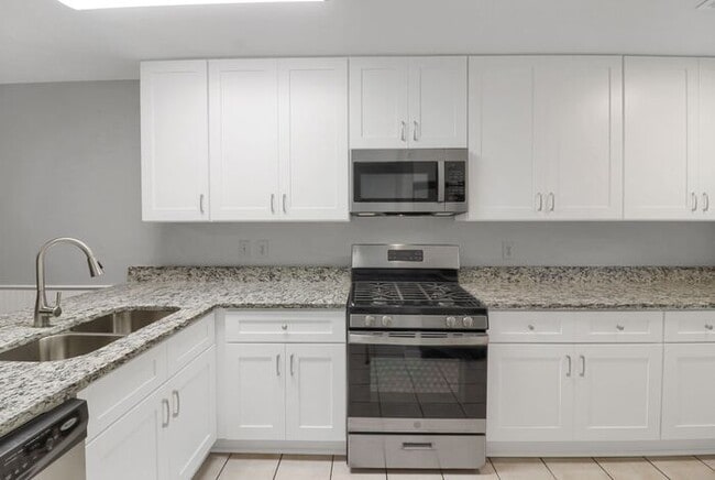 property at 259 Heathersett Dr SW