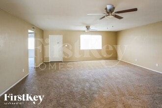 14801 N 37th Pl in Phoenix, AZ - Building Photo - Building Photo